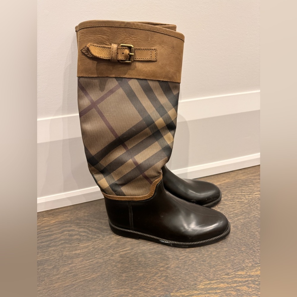Burberry Tricolor Nova Check Canvas & Rubber Clemence Boots
Size 40 (US 10)